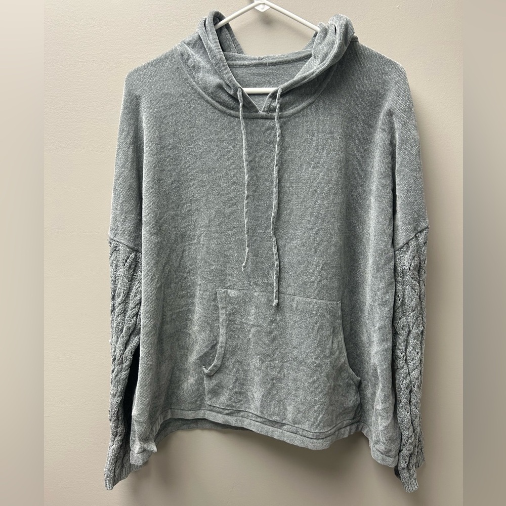 Wynne Lounge Women’s Grey Knit Sweater‎